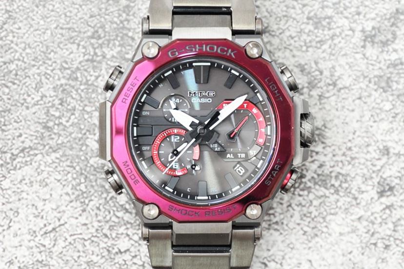 真打ち登場！ G-SHOCK「MT-G」にも「カーボンモノコックケース」が