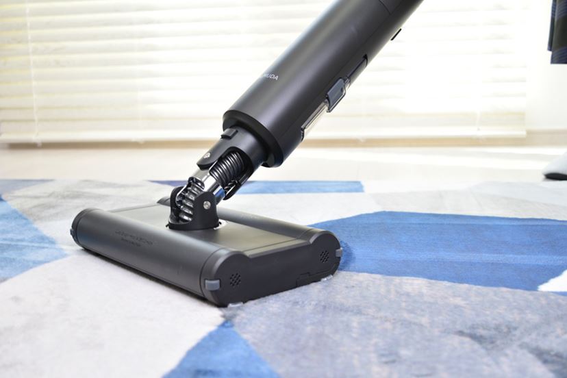 バルミューダの掃除機「BALMUDA The Cleaner」で掃除が楽しく