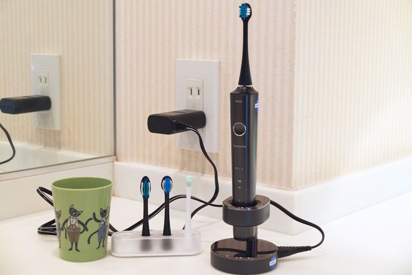 やさしく効果的な歯周ケアを実践！ パナソニックの電動歯ブラシ