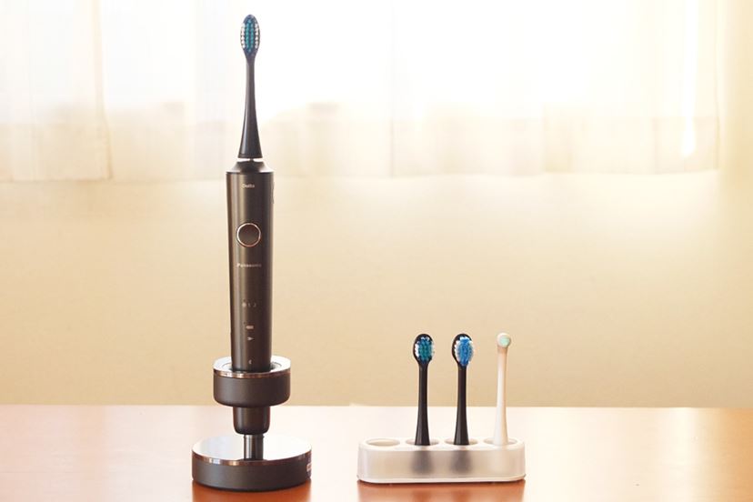 やさしく効果的な歯周ケアを実践！ パナソニックの電動歯ブラシ