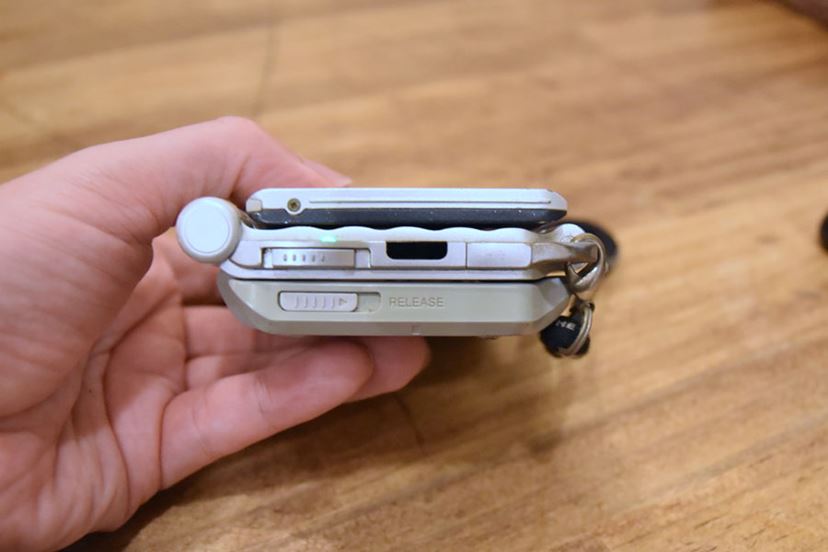 時代を超えて、2003年ソニーの名機「CLIE PEG-UX50」と「F(x)tec