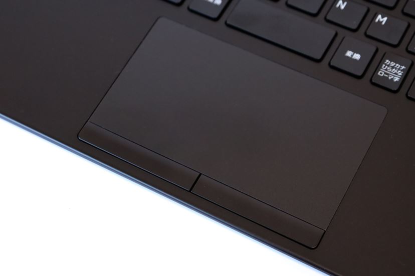 久しぶりにワクワクするVAIOが登場! フルカーボンボディの新 久しぶりにワクワクするVAIOが登場! フルカーボンボディの新