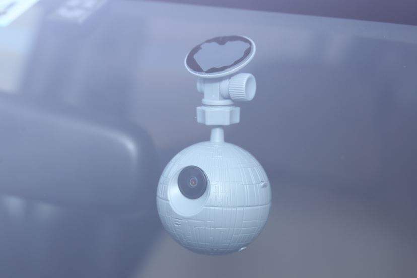 帝国軍が愛車を守る！？ 「スター・ウォーズ ドライブレコーダー
