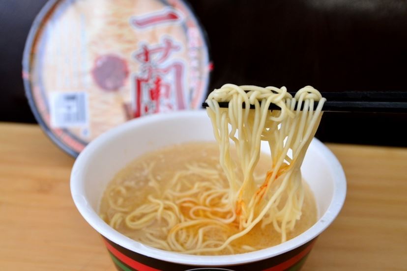 一蘭」と「一風堂」のカップ麺はどちらがウマい!? 博多カップ麺の頂上