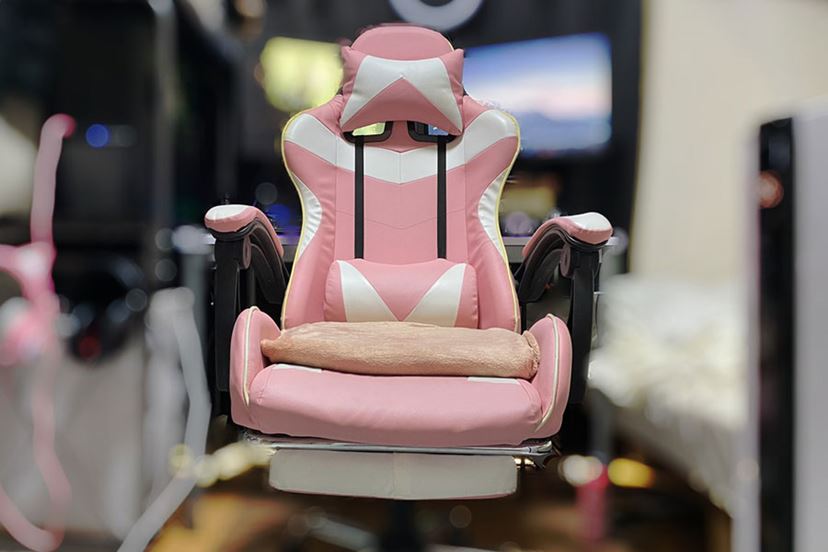 ゲーマー女子も納得の座り心地とは？ AKRacingの“高級”ゲーミング座椅