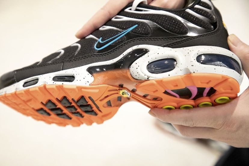 雷土 NIKEエアマックスプラス　マップラ NIKE 海外限定 ナイキ エアマックス プラス スニーカー AIR MAX