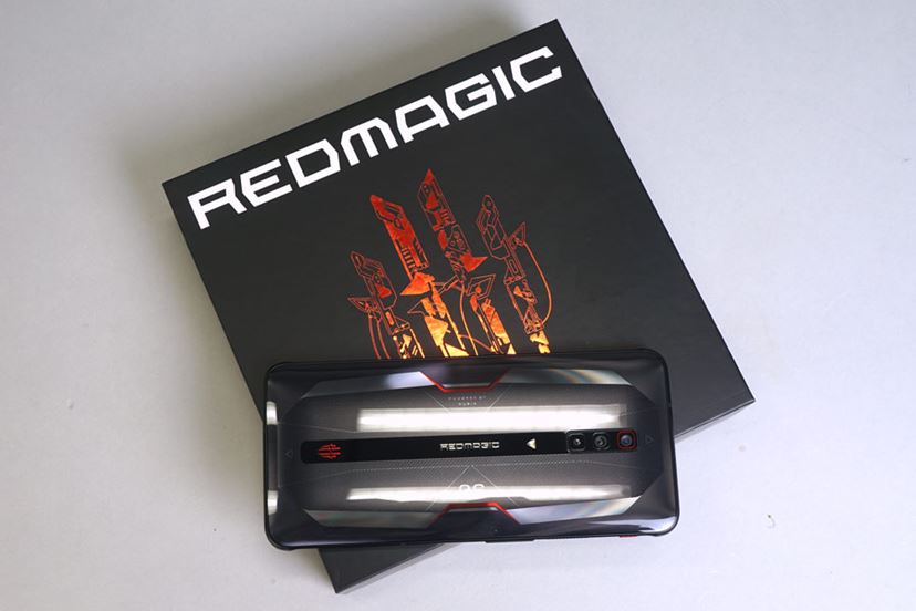 驚きの冷却性能で熱だれを抑えた爆速を実現！ ゲーミングスマホ「RedMagic 6」レビュー - 価格.comマガジン