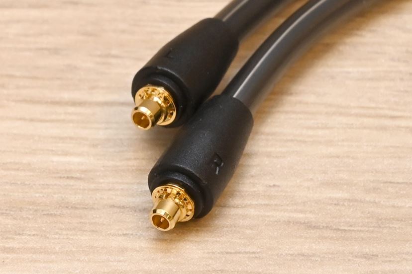 お値段約18万円。ゼンハイザーの新フラッグシップイヤホン「IE 900」の