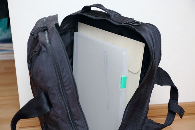 超実用的な収納力！ ブリーフィングのヘビーデューティーな「3層
