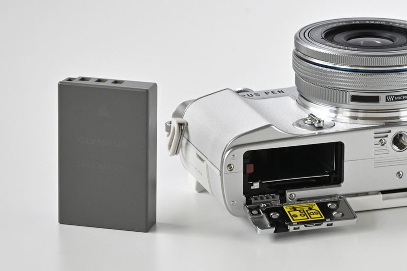 こんなPENを待っていた！ 上質＆軽量なミラーレス「OLYMPUS PEN E-P7」レビュー - 価格.comマガジン