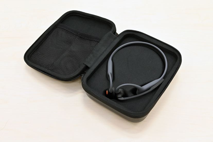 テレワーク用イヤホンの最適解!? 可動式マイクを搭載したAfterShokzの