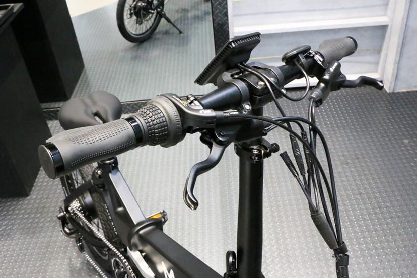 極太タイヤで話題となった「MATE.BIKE」のミニベロe-Bikeに街