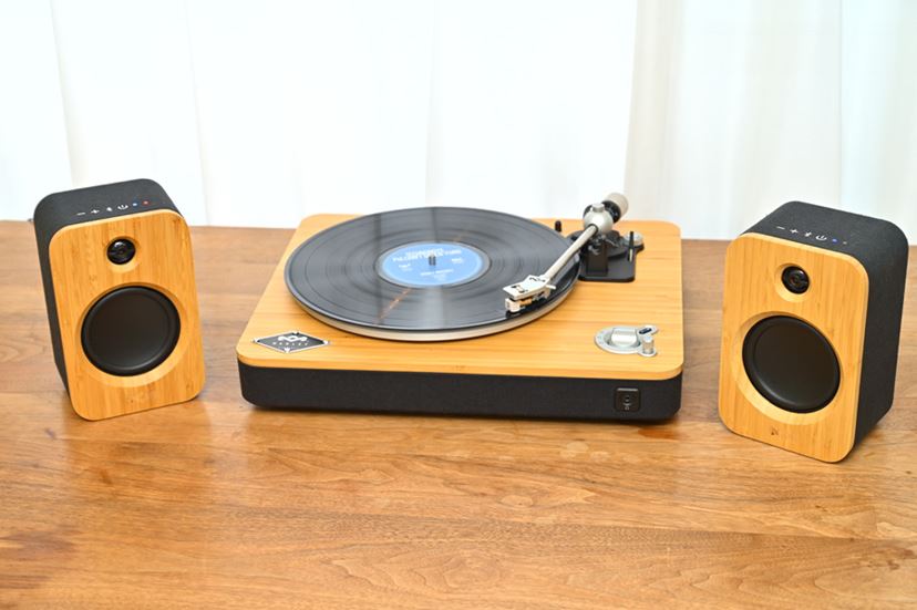 据え置き＆ポータブルの両方使えるHouse of Marleyの個性派