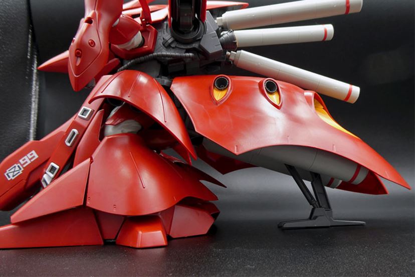 即完売！ シャア最期の機体「HG ナイチンゲール」を組み立て