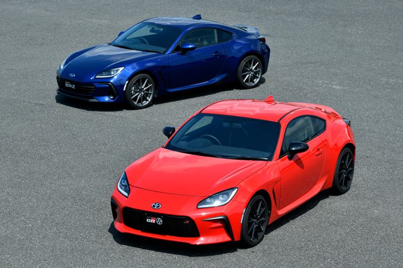 トヨタ「GR86」とスバル「BRZ」のエクステリアの違い、当初案はエンブレム変更のみだった！？ - 価格.comマガジン