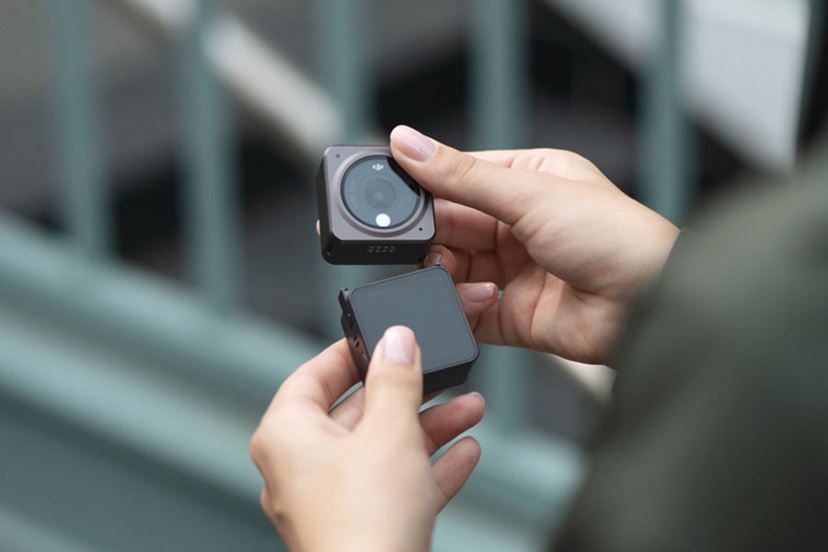 マグネット着脱式の極小アクションカメラ「DJI Action 2」が登場
