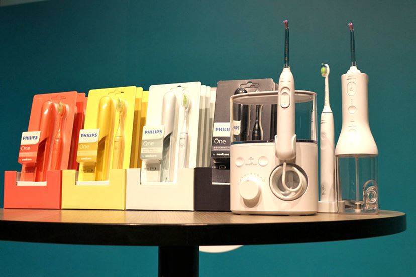 カラフルな電動歯ブラシ「Philips One」など、フィリップスが
