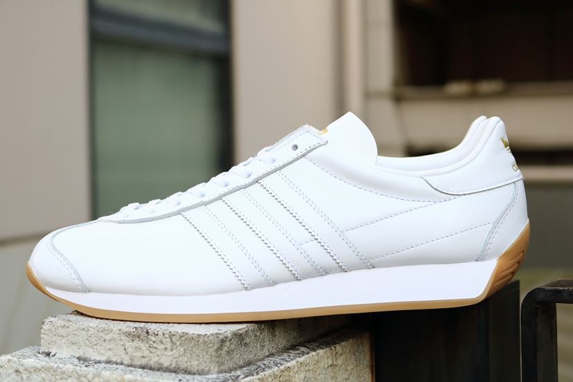 1980年代に人気爆発！ アディダス「カントリー」が日本限定色で復刻