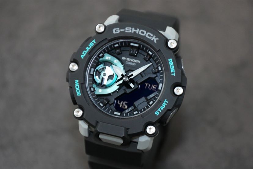 メガヒットした「八角形G-SHOCK」の後継機はカーボンの有能さを体験できる！ - 価格.comマガジン