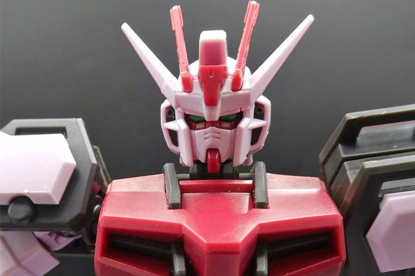 お菓子売り場”で買えるガンプラ!? クリスマス限定キットを