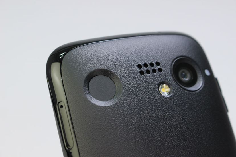 話題騒然のコンパクトスマホ「BALMUDA Phone」レビュー - 価格