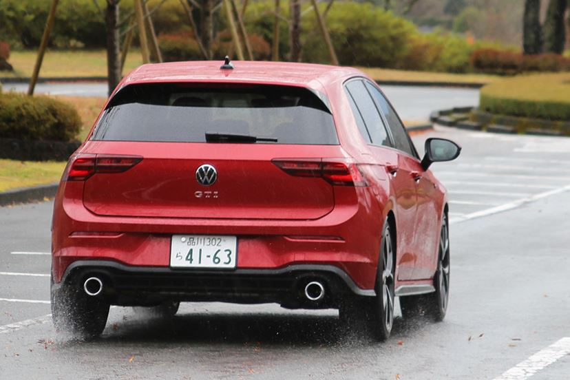 新型「ゴルフGTI」の走行イメージ