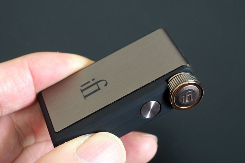 超小型BluetoothレシーバーiFi audio「GO blu」でカスタム 超小型BluetoothレシーバーiFi audio「GO blu」でカスタム