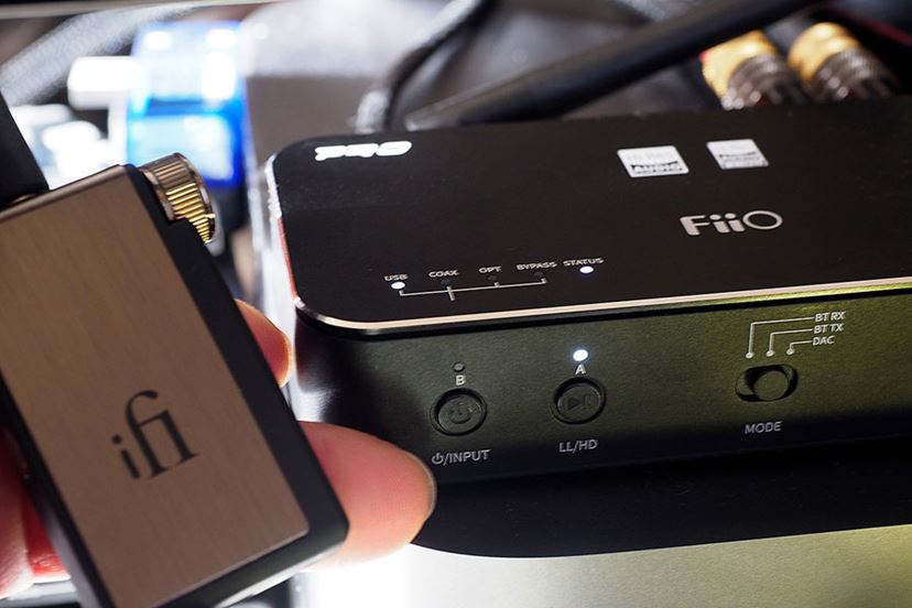 超小型BluetoothレシーバーiFi audio「GO blu」でカスタム 超小型BluetoothレシーバーiFi audio「GO blu」でカスタム
