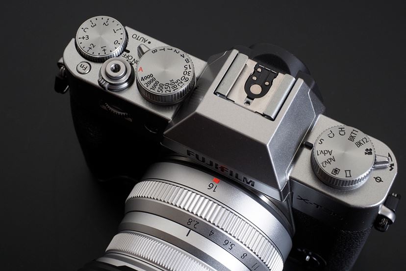 富士フイルムのエッセンスが凝縮された「X-T30 II」と4本のレンズで両国界隈をスナップ - 価格.comマガジン