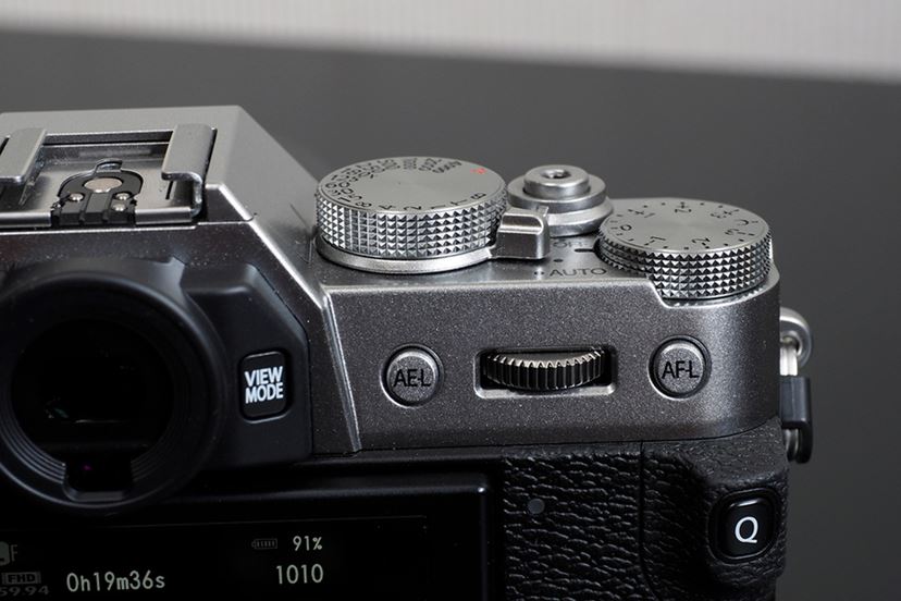 富士フイルムのエッセンスが凝縮された「X-T30 II」と4本の