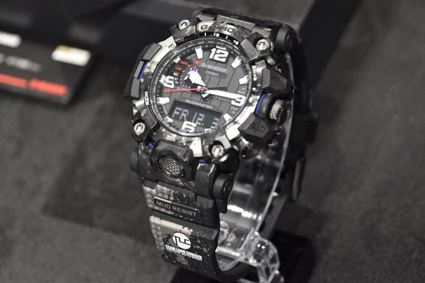 G-SHOCKからルービックキューブとコラボした限定モデル。遊び心