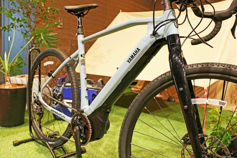 ヤマハの新型e-Bike。グラベルロードタイプ「WABASH RT」とクロスバイクタイプ「CROSSCORE RC」登場 - 価格.comマガジン