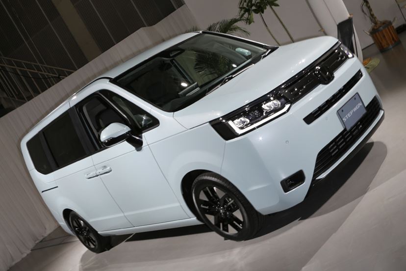 「ひろぼん専用」新型ステップワゴンAIR SPADA カバー ホンダ、新型「ステップワゴン」の一部を先行公開 デビューは22年春