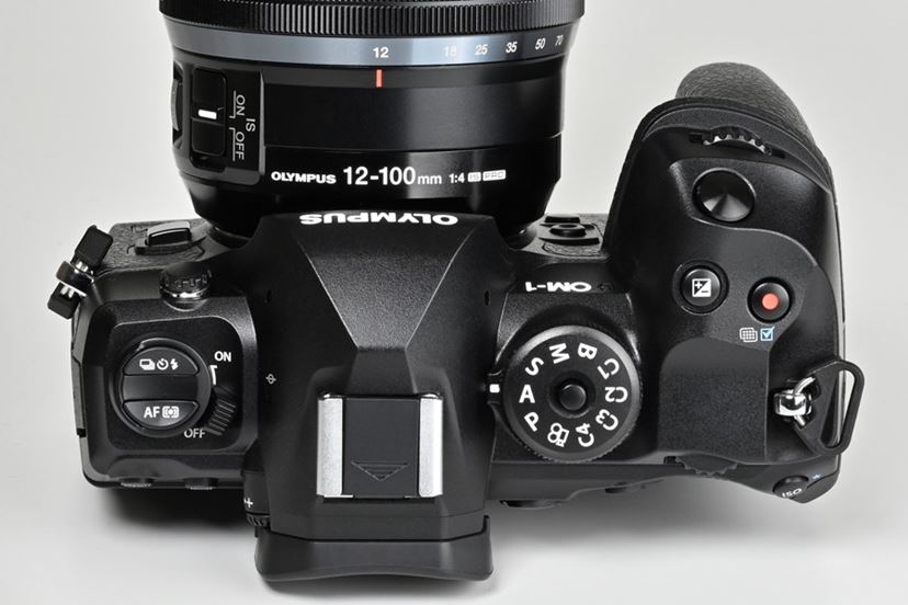 OLYMPUS OM-1 ミラーレス一眼 本体 OM SYSTEM OM-1 ボディ | ミラーレス一眼