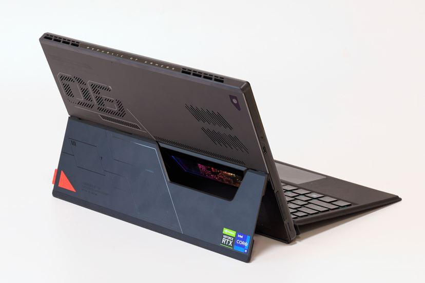 2in1＋外付けGPU”で遊び方自由自在！ ASUS「ROG Flow Z13」レビュー