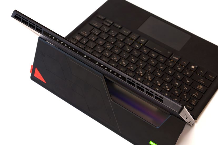 2in1＋外付けGPU”で遊び方自由自在！ ASUS「ROG Flow Z13」レビュー