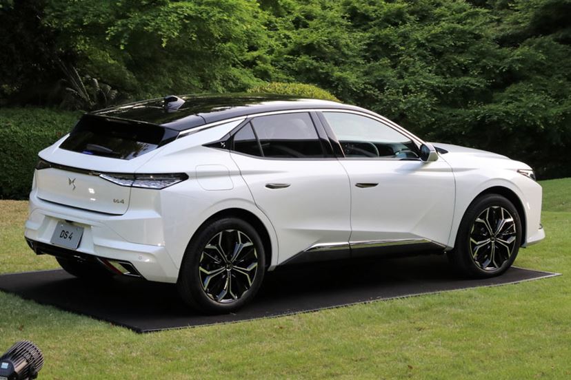 世界でもっとも美しいクルマ”に選出された新型「DS4」が日本で発売
