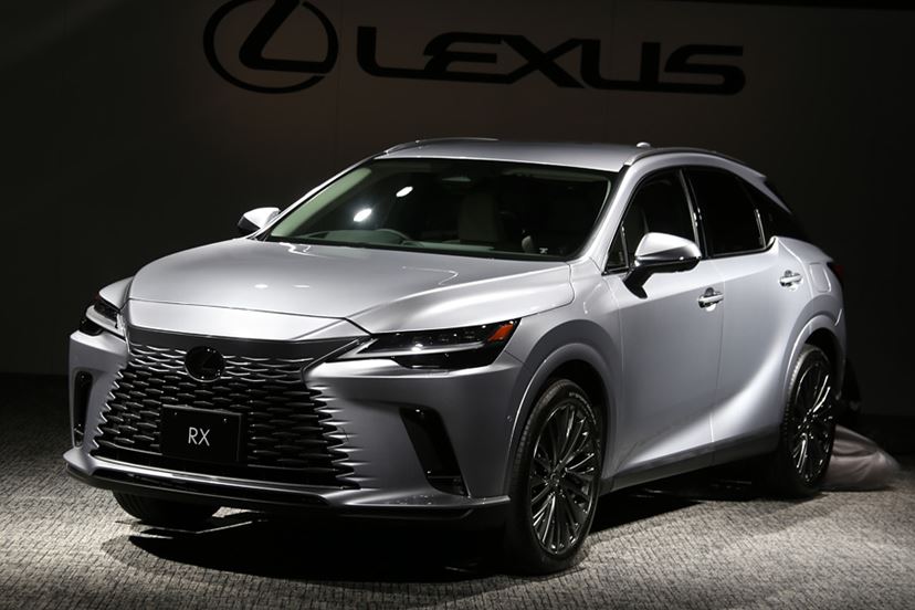 美しすぎる”レクサス 新型「RX」が世界初公開。日本では2022年秋に発売