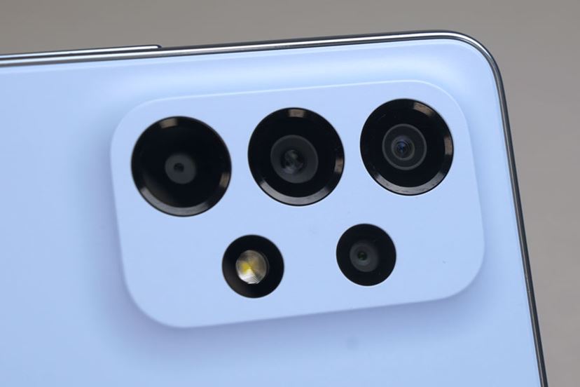 ハイエンド派も納得！ ひと味違う高コスパスマホ「Galaxy A53 5G