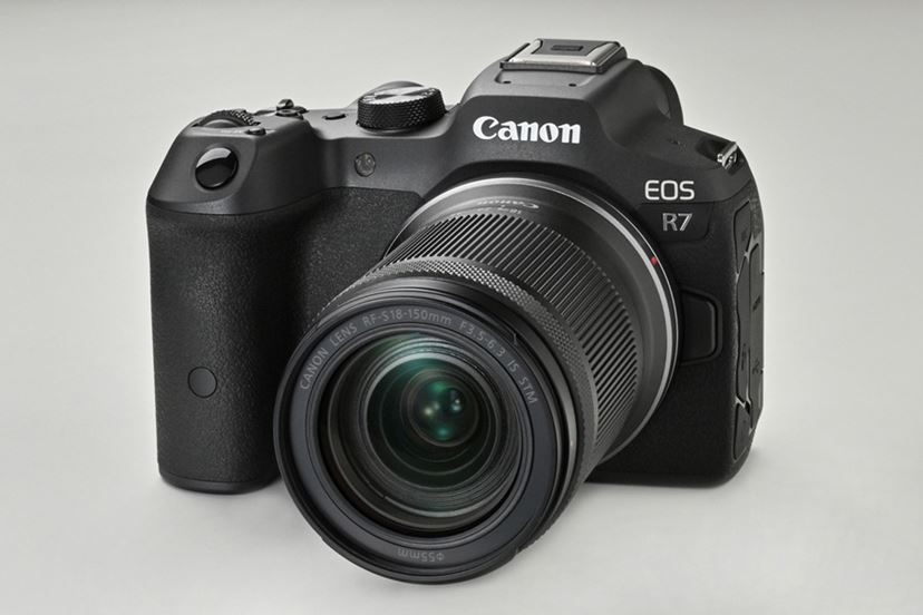 人気沸騰中のキヤノン「EOS R7」、 購入検討時に気になるポイントを徹底レビュー - 価格.comマガジン