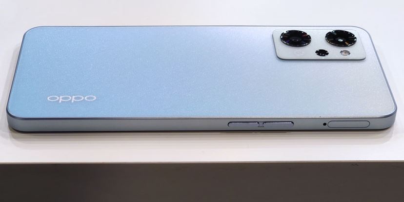 有機ELディスプレイが復活した「OPPO Reno7 A」が6月23日より