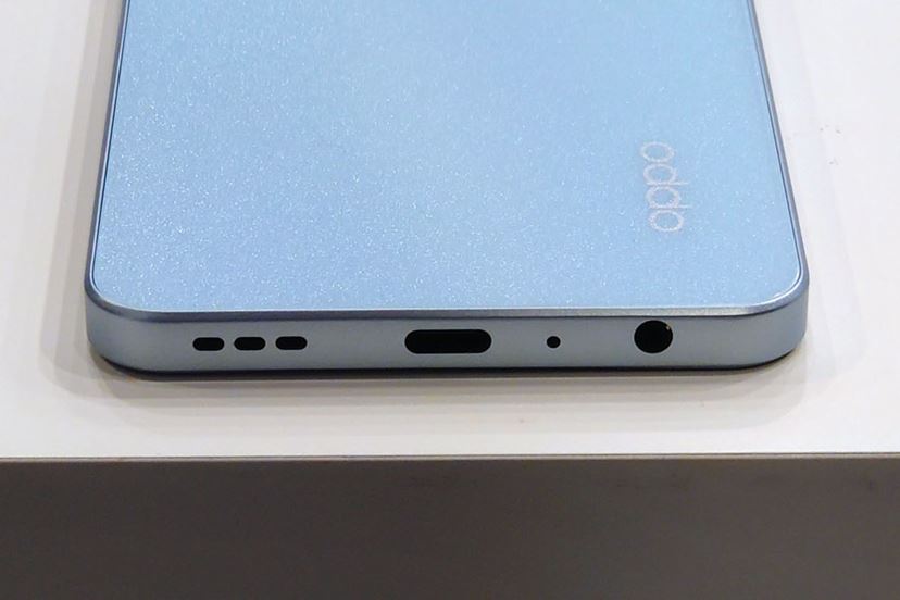 有機ELディスプレイが復活した「OPPO Reno7 A」が6月23日より 有機ELディスプレイが復活した「OPPO Reno7 A」が6月23日より