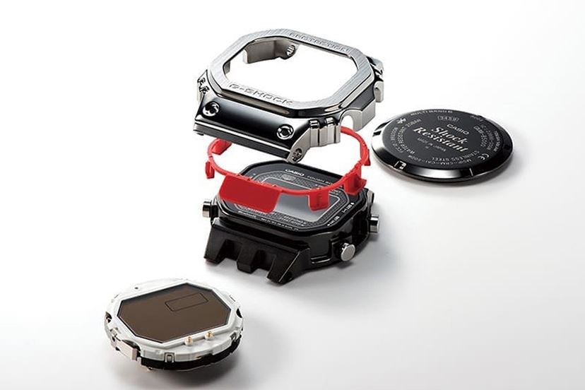 フルメタルG-SHOCK」最新作をレビュー！ 肉抜き×幾何学的カモフラ