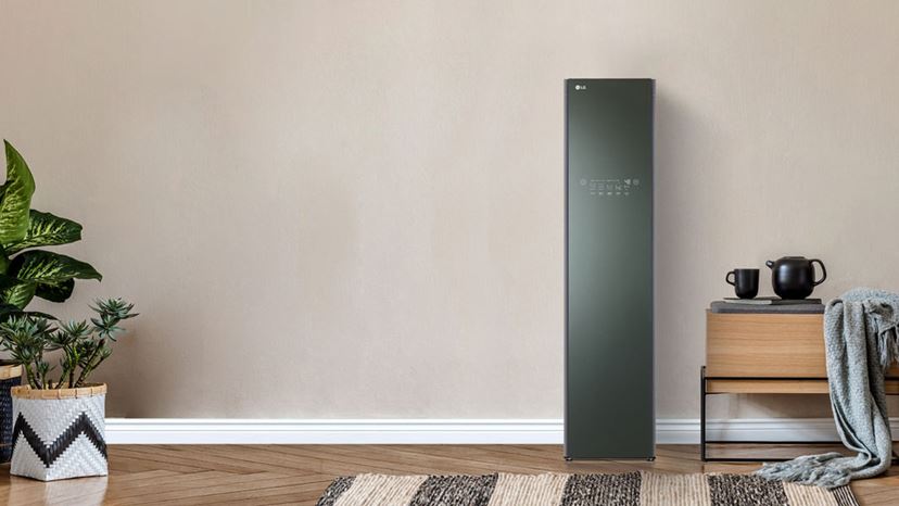 インテリアに調和するマットガラス素材のドアを採用した「LG Styler