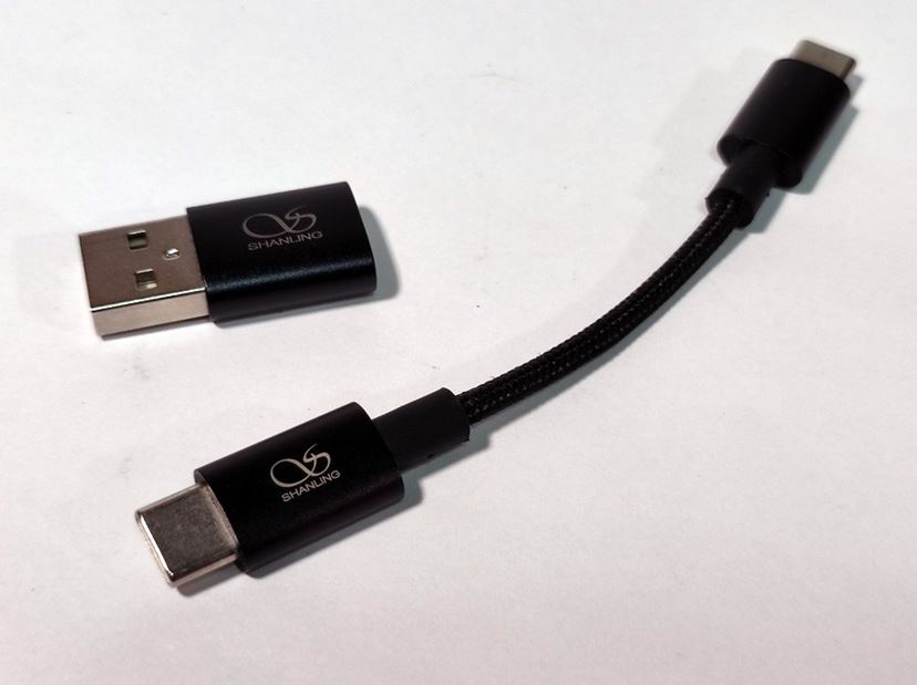 スマホに接続して手軽に高音質を実現できる「小型USB DACアンプ」の