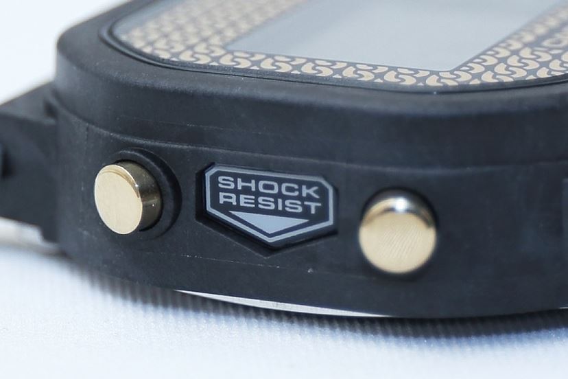 ギラギラ感満点「G-SHOCK」！ Hip Hopの「ゴールドチェーン」が