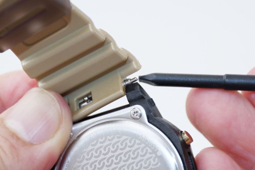 ギラギラ感満点「G-SHOCK」！ Hip Hopの「ゴールドチェーン」が
