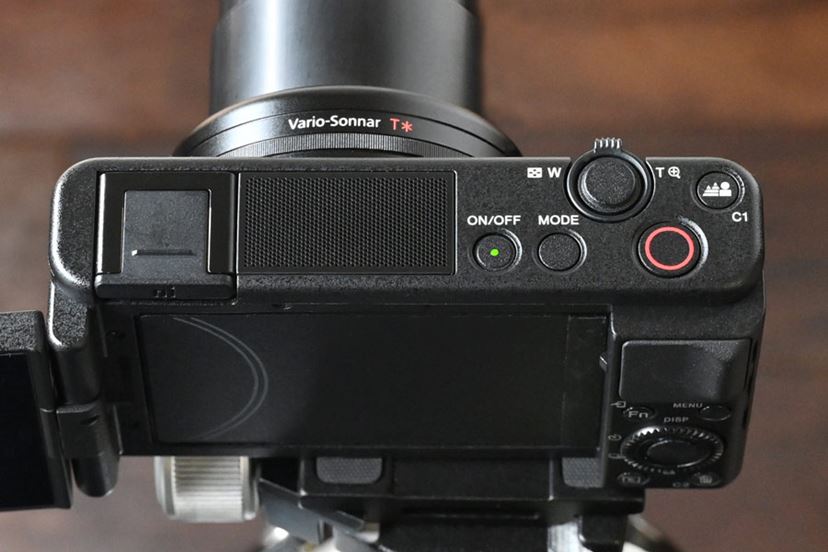 夏休みの自由研究に活用できる！ “一芸”に秀でたコンパクトデジカメ