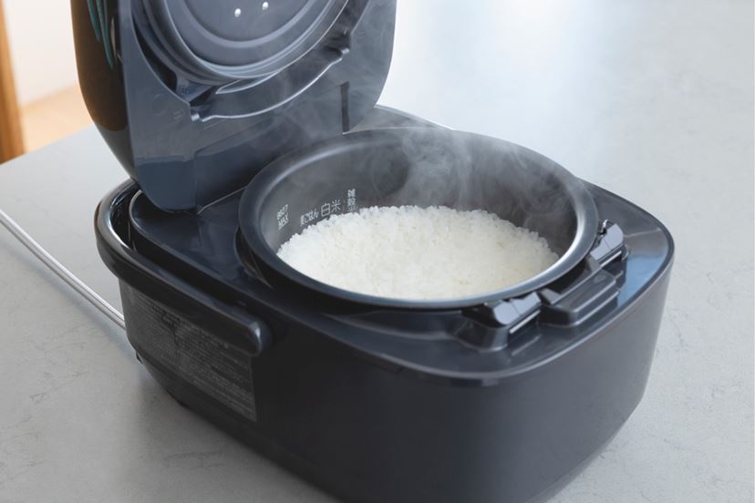 PR]ごはんがおいしく炊けて、価格も魅力的な圧力IH炊飯器が