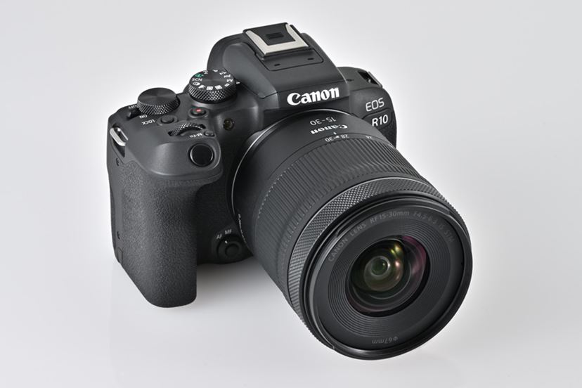 クラス最安の超広角ズームレンズ！ キヤノン「RF15-30mm F4.5-6.3 IS